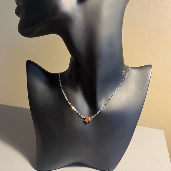 Gold Color Star Pendant Necklace - Picture 3 of 3